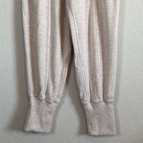 Lululemon Still Chill Jogger Pull On Stretch Waist Jogger Pants Heathered Cashew - Picture 5 of 13